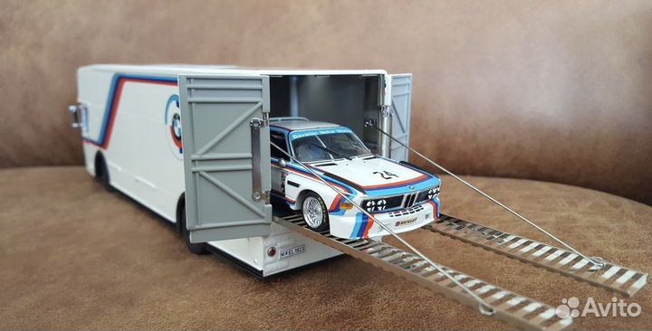 Mercedes Renntransporter BMW 1:43