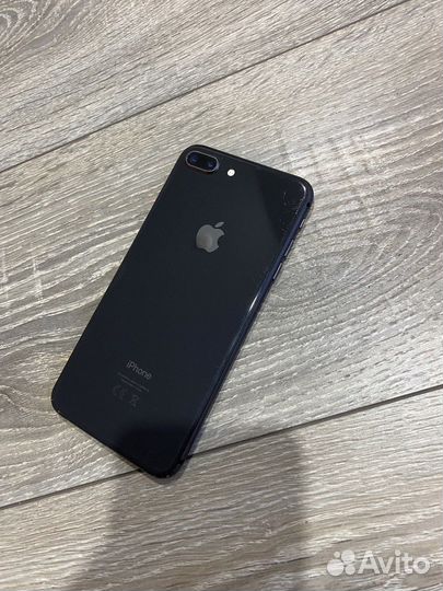 iPhone 8 Plus, 64 ГБ