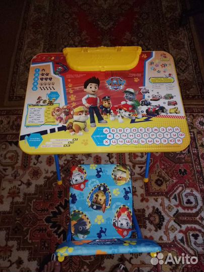 Детский стол со стулом