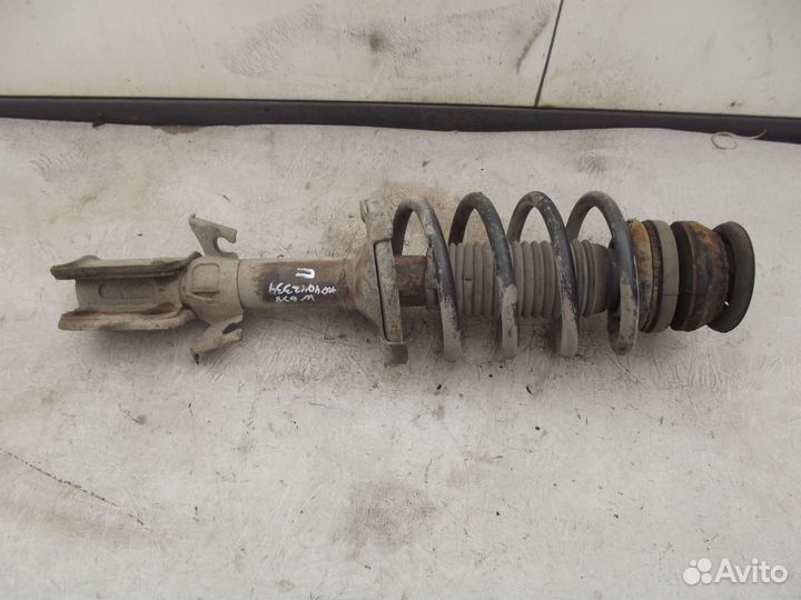 Стойка амортизатор Mercedes Benz vito W638 108-110