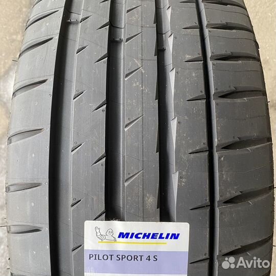 Michelin Pilot Sport 4 S 265/40 R20 104Y