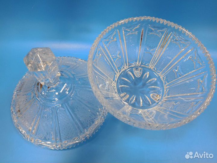 Бонбоньерка/конфетница хрустальная