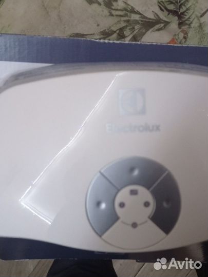 Нагреватель проточный Electrolux smartfix