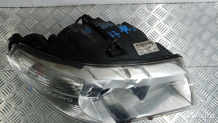 Фара правая skoda superb 2 2009