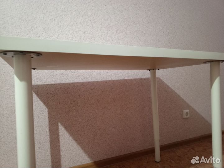 Стол IKEA белый