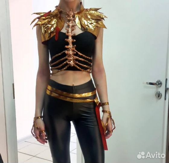 Аксессуар на грудь ребра кости серебрянный золотой