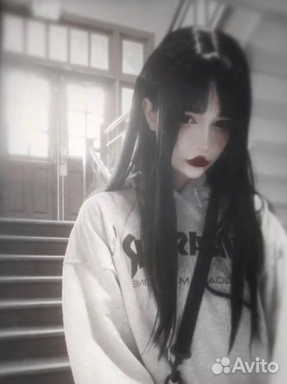 Парик черный длинный