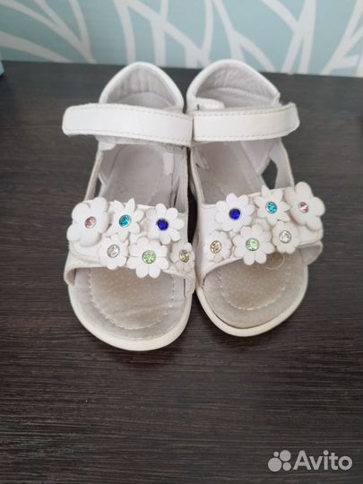 Сандалии для девочки 25