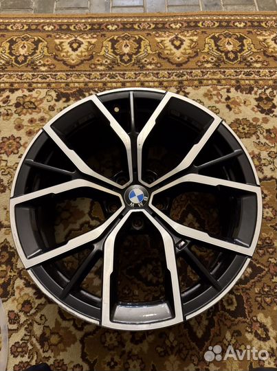 Диски на BMW 5 g30 r19 845 стиль