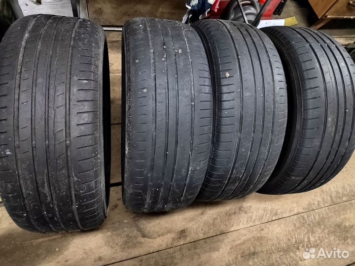 Yokohama A520 215/55 R17 94W