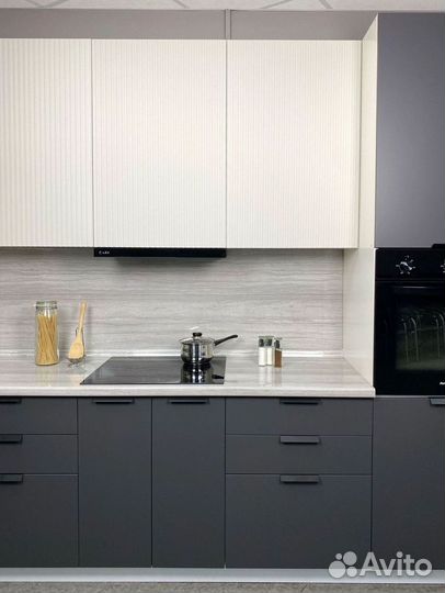 Кухонный гарнитур угловой