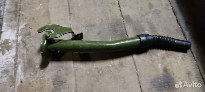 Насадка лейка для канистр