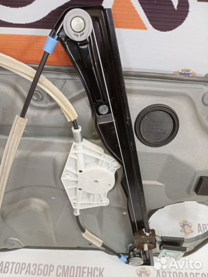 Стеклоподъемник электр. передний правый Volkswagen