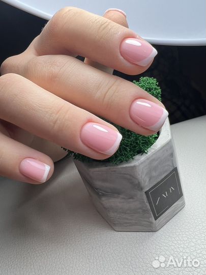 Маникюр гель-лак