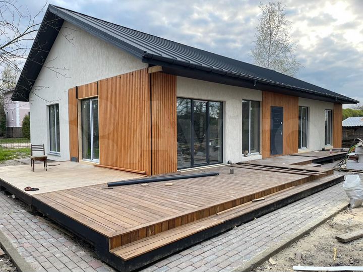 Коттедж 160 м² на участке 12 сот.