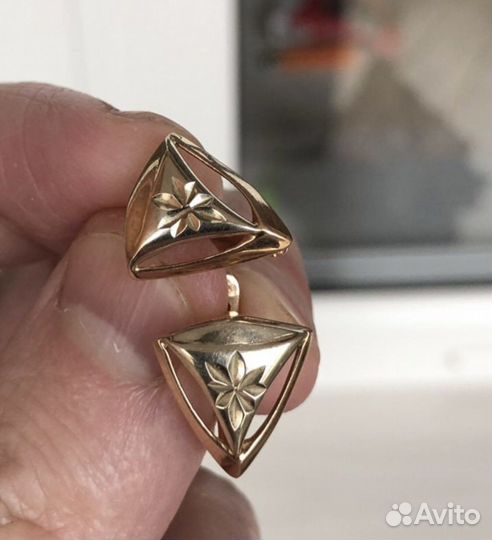 Золотые серьги 585 пробы