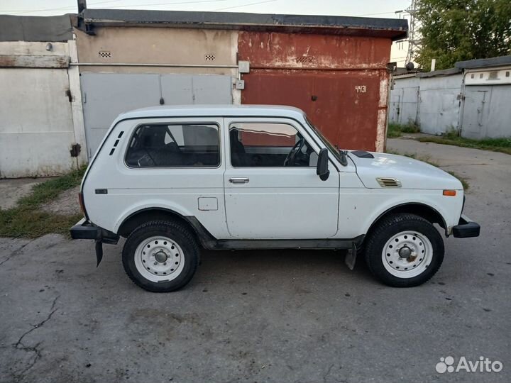 LADA 4x4 (Нива) 1.7 МТ, 2000, 253 000 км