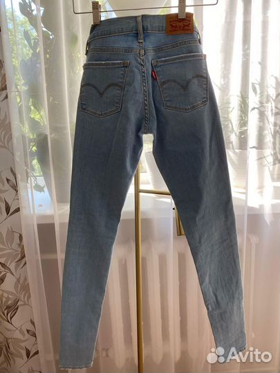 Джинсы женские levis 710 W24 L30 новые