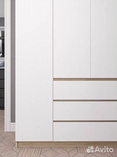 Шкаф распашной с выдвижными ящиками