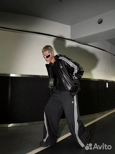 Кожаный бомбер Adidas Leather Bomber