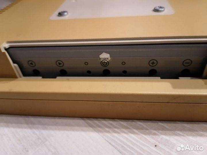 Компактный сенсорный монитор POS KIP