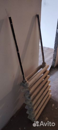 Продам батарею чугун