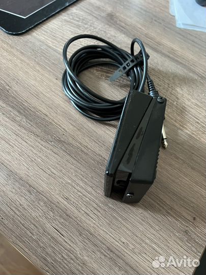 Педаль Roland DP-2