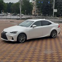 Lexus IS 2.0 AT, 2017, 33 000 км, с пробегом, цена 2 550 000 руб.