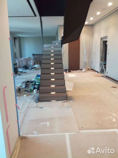 Облицовка лестниц деревом