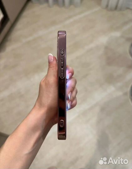 Чехол на iPhone 14 pro