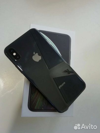 Телефон iPhone Xs