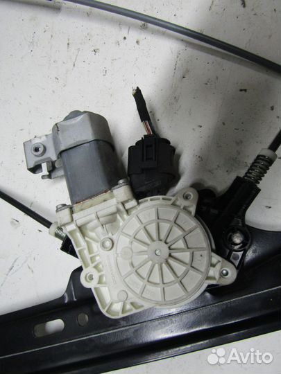 Стеклоподъемник электрический передней двери Прав