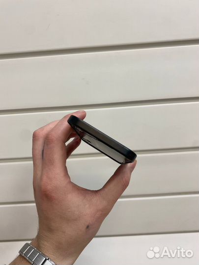 Средняя часть iPhone 15 black