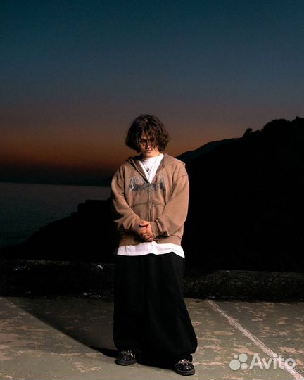 Зип худи saluki