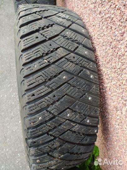 Шины Goodyear Ultra Grip. Размер 215/60 R 17