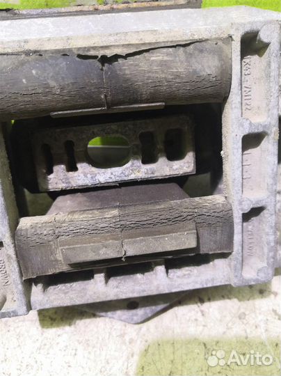 Опора двигателя Форд Мондео 3