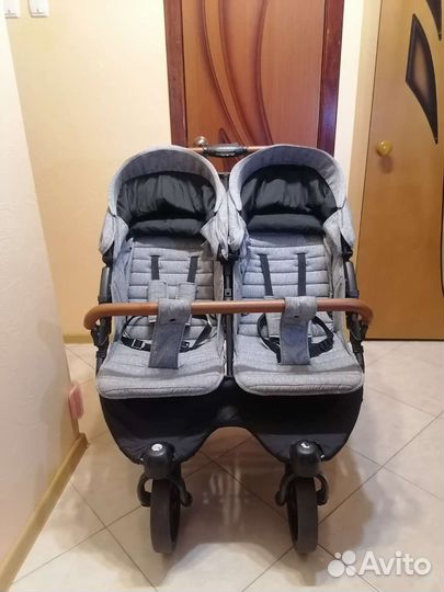 Двойная коляска (для двойни или погодок)
