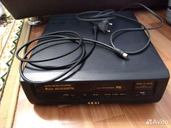 Видеоплеер Akai с функцией записи. Япония