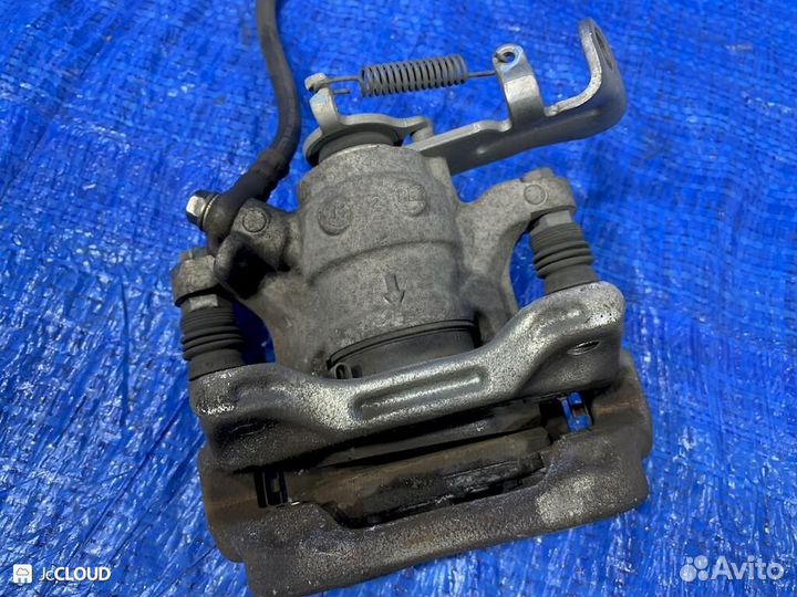 Суппорт на mazda axela BM2AP, BM2AS, BM2FP, BM2FS