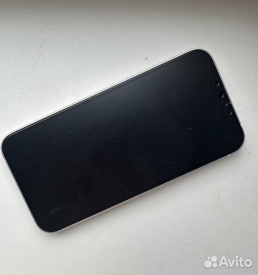 Apple iPhone 13