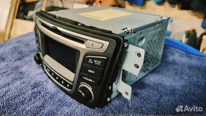 Штатная магнитола на hyundai solaris 1