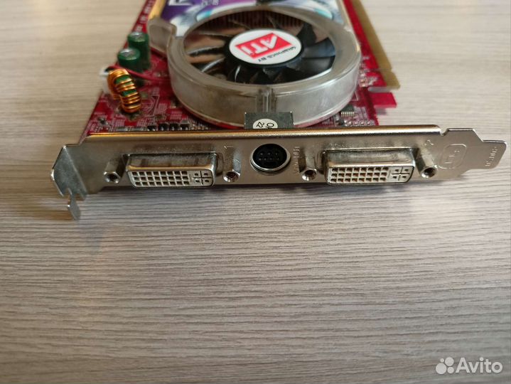 Видеокарта Radeon x1650pro 256мб