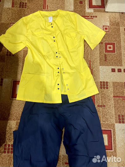 Медицинский костюм женский