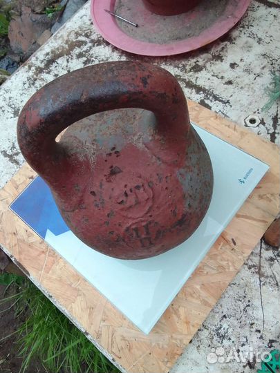 Гиря 2 пуда царская, клеймо Д. Е. Бенардаки