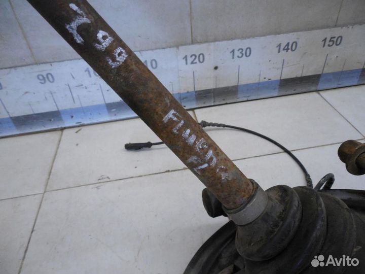 Кулак поворотный передний левый Fluence 2010