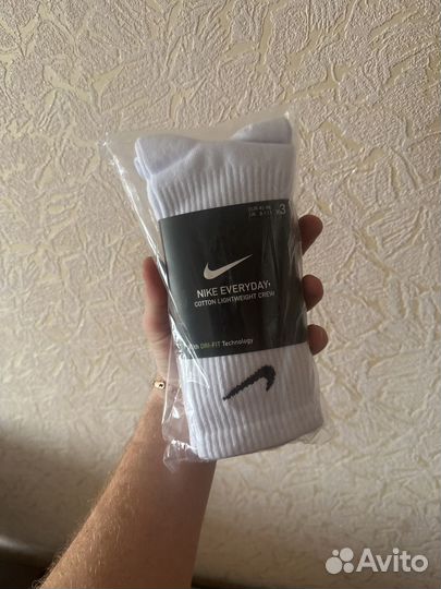 Отдам бесплатно носки nike