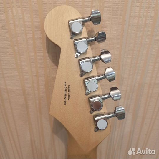 Электрогитара Fender Squier Stratocaster