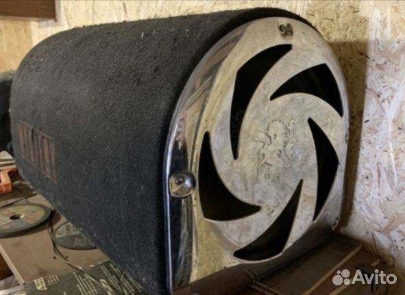 Активный сабвуфер