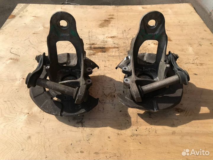 Задние кулаки ступицы BMW X5 X6 E70 E71 F15 F16