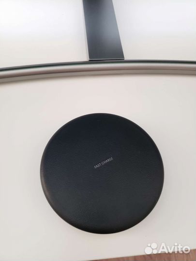 Беспроводная зарядка Samsung Fast Charge
